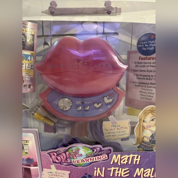 Bratz MGA Adventures In Learning Math In The Mall Plug & Play Game Lips Shaped - Picture 3 of 5